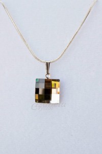 kolie-swarovski-Chessboard